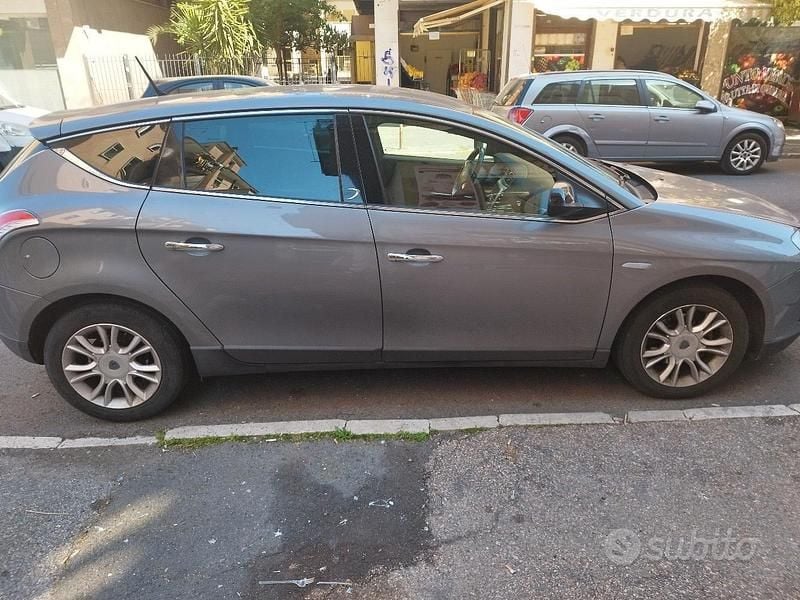 Gebraucht Lancia Delta 120 PS (88 kW) 2012 Kleinwagen