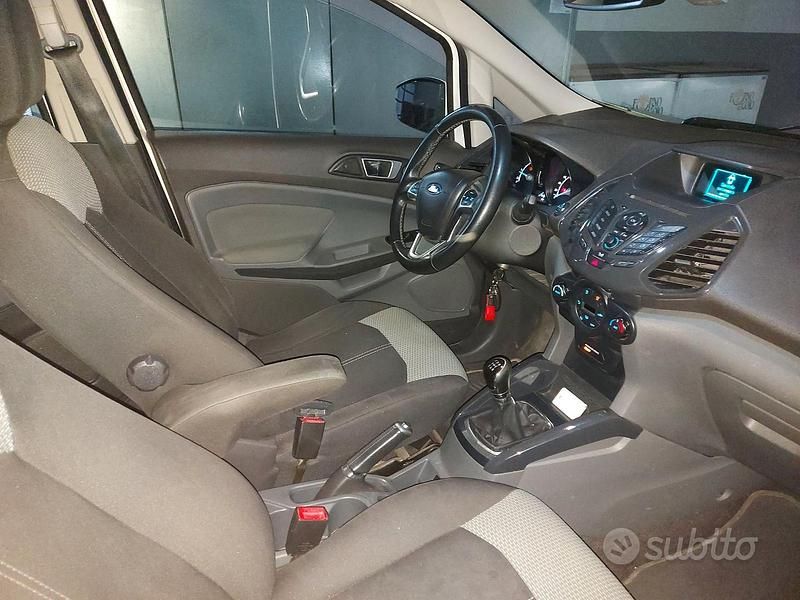 Usata Ford Ecosport 2015 Bianco SUV