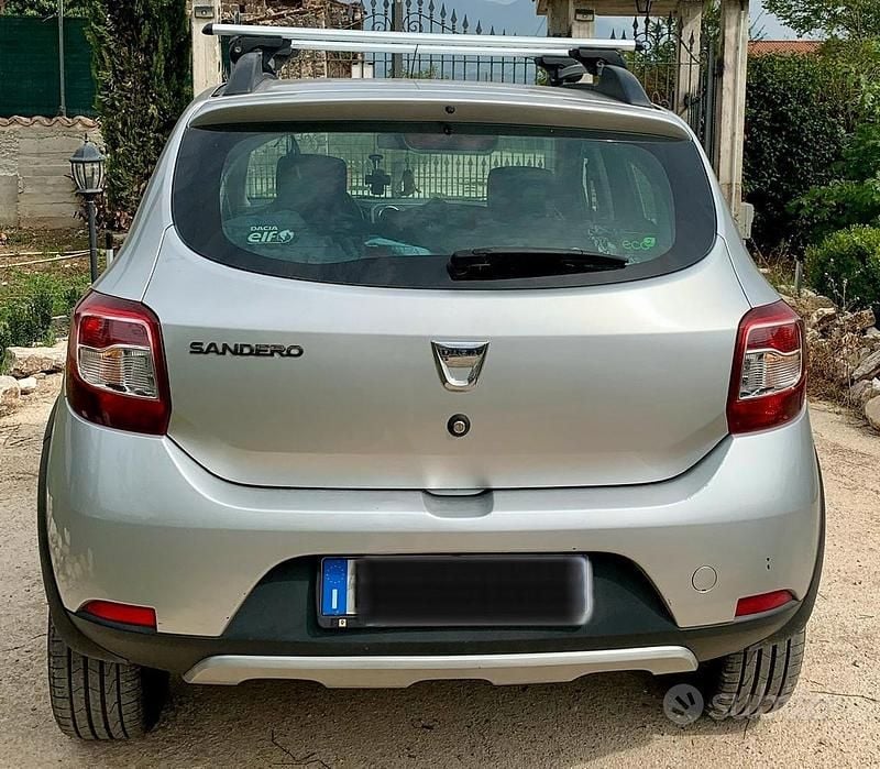 Usata Dacia Sandero Stepway 90 CV (66 kW) 2013 Grigio Berlina