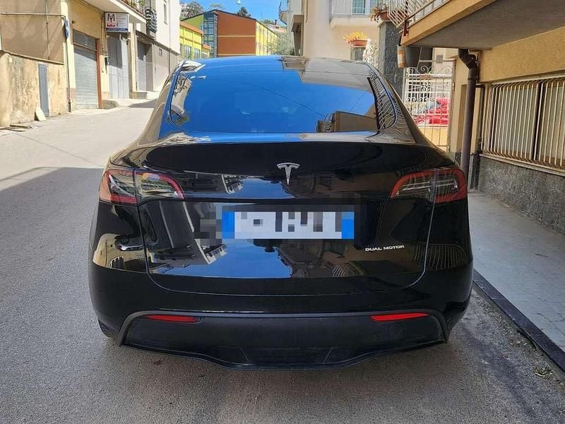 Usata Tesla Model Y 378 kW (514 CV) 2023 Nero SUV