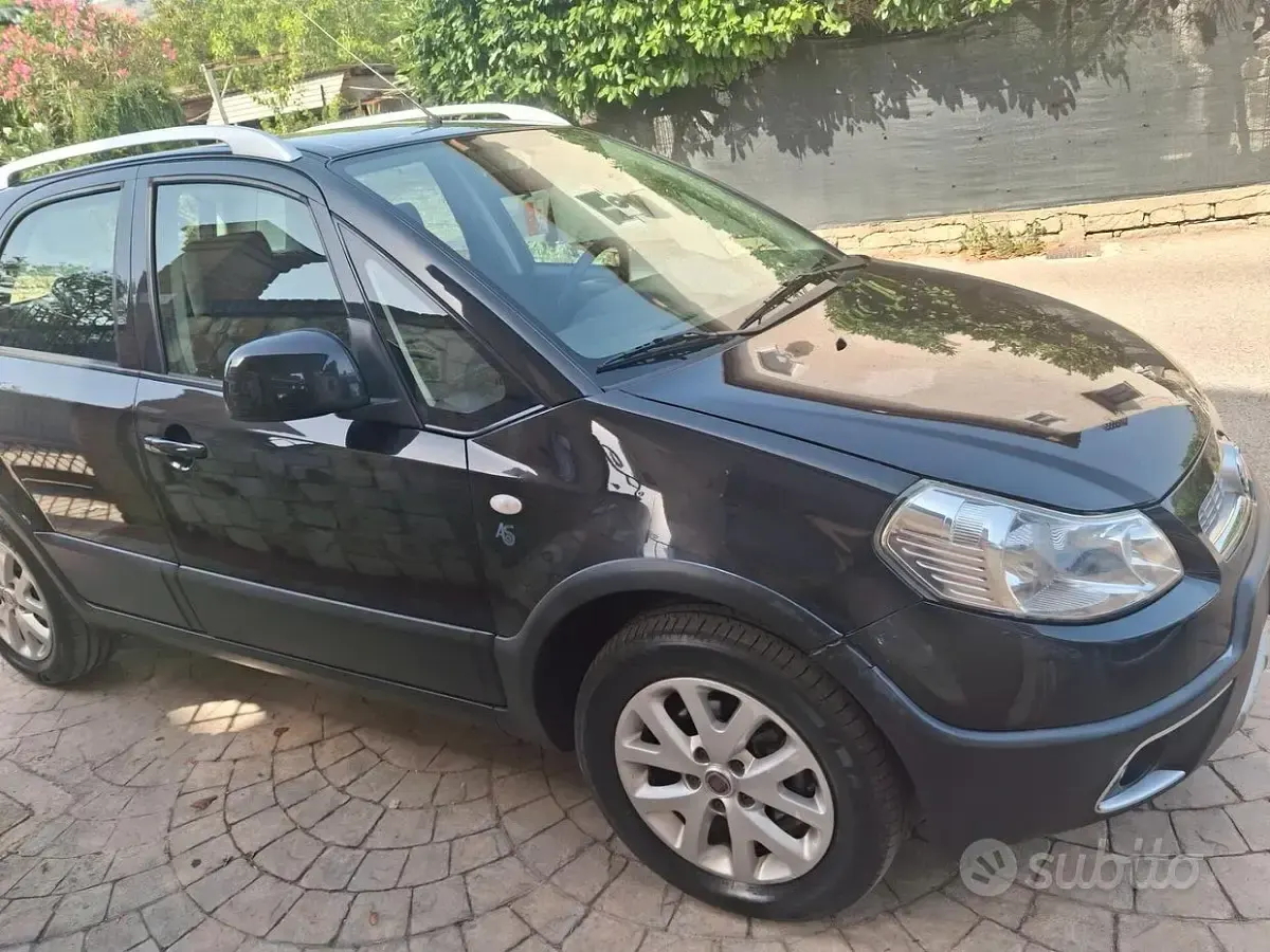 Usata Fiat Sedici Emotion 135 CV (99 kW) 2011 Nero SUV