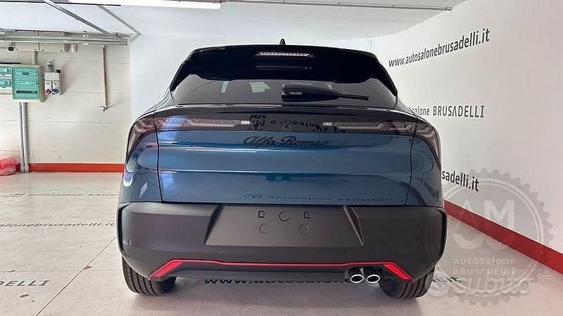 Nuova Alfa Romeo GT Junior 145 CV (106 kW) 2025 Blu SUV