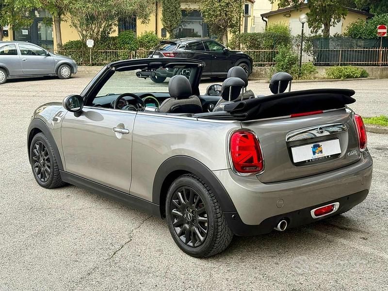 Usata Mini Cooper Cabriolet Hype 116 CV (85 kW) 2019 Grigio Cabrio