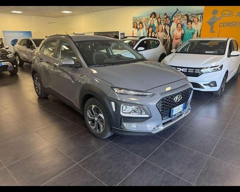 Grigio chiaro Usata 2019 Hyundai Kona XPrime SUV | 15.900 € (Buon prezzo) - Immagine 1/4