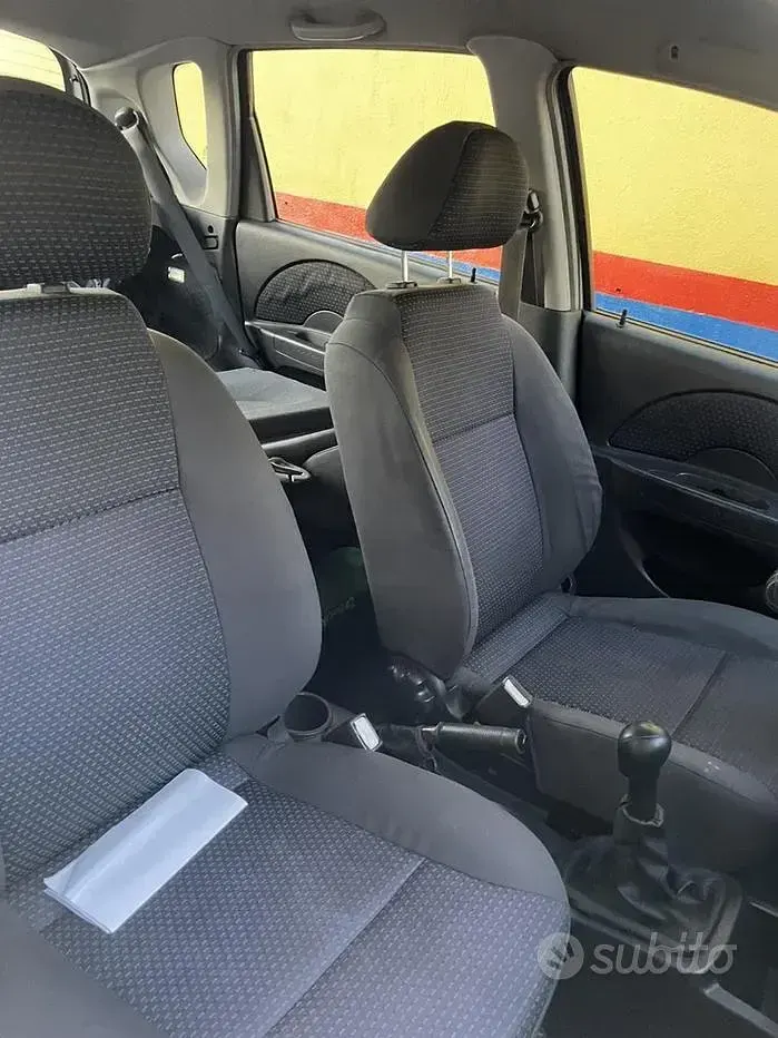 Usata Chevrolet Kalos 72 CV (52 kW) 2006 Grigio Berlina