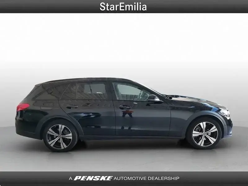 Usata Mercedes C220 Premium 200 CV (147 kW) 2023 Nero Station wagon