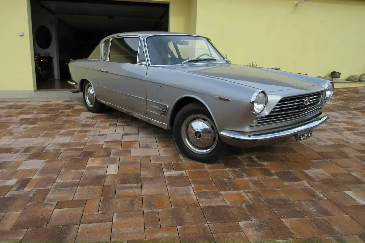 Usata Fiat 2300 S 136 CV (100 kW) 1967 Grigio Coupé