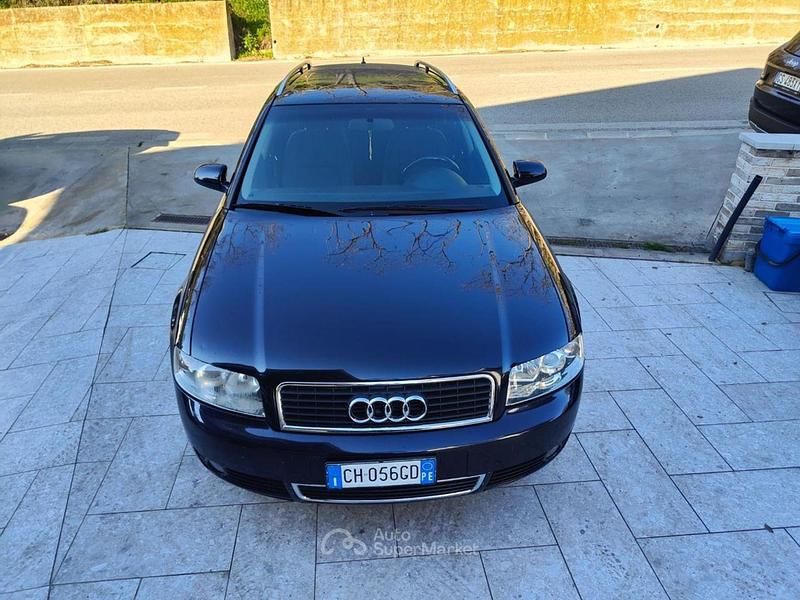 Usata Audi A4 Ambiente 131 CV (96 kW) 2003 Blu/azzurro Station wagon