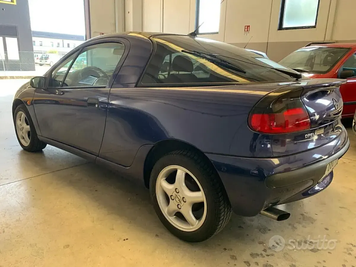 Occasion Opel Tigra 90 ch (66 kW) 1997 Violet Coupé
