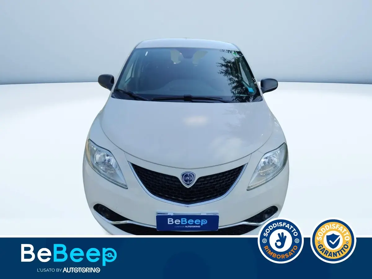 Usata Lancia Ypsilon S 95 CV (69 kW) 2016 Bianco pastello Utilitaria