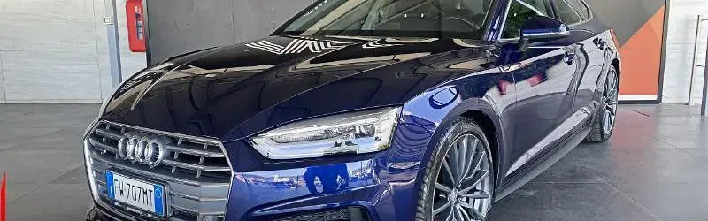 Usata Audi A3 Sportback Business 150 CV (110 kW) 2022 Blu Utilitaria