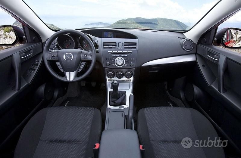 Usata Mazda 3 Active 115 CV (84 kW) 2011 Grigio Berlina