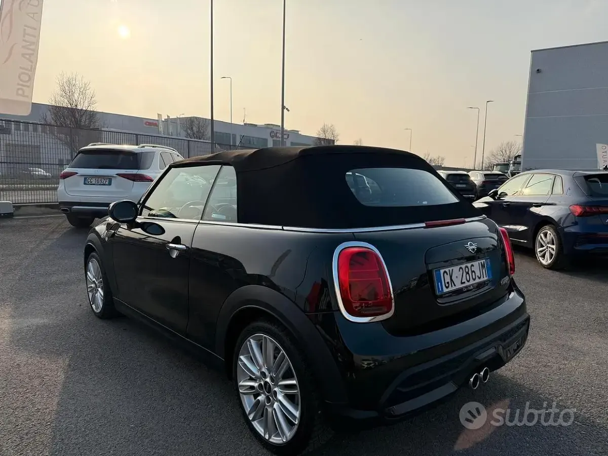 Usata Mini Cooper S Cabriolet 178 CV (130 kW) 2022 Nero Cabrio