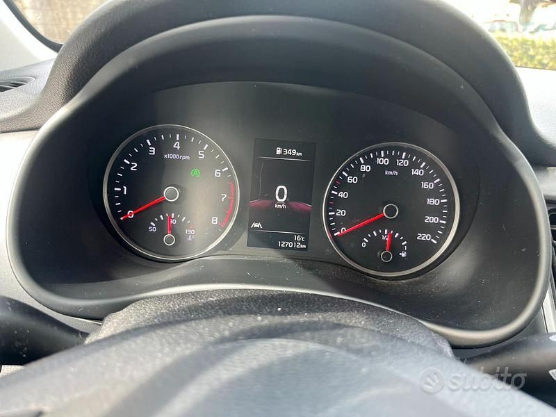 Usata Kia Stonic Style 84 CV (61 kW) 2021 Nero SUV