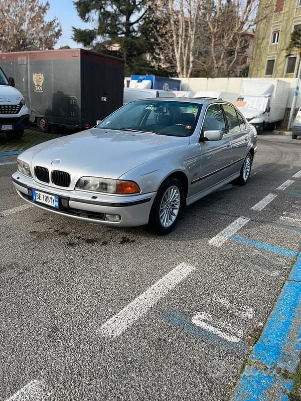 Usata BMW 520 150 CV (110 kW) 1999 Grigio Berlina