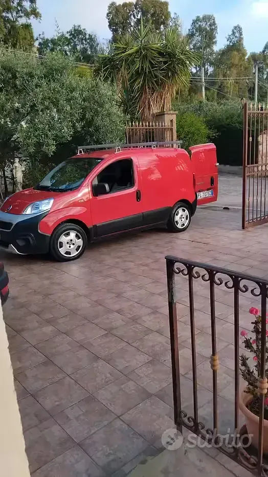Usata Fiat Fiorino 95 CV (69 kW) 2017 Rosso Monovolume