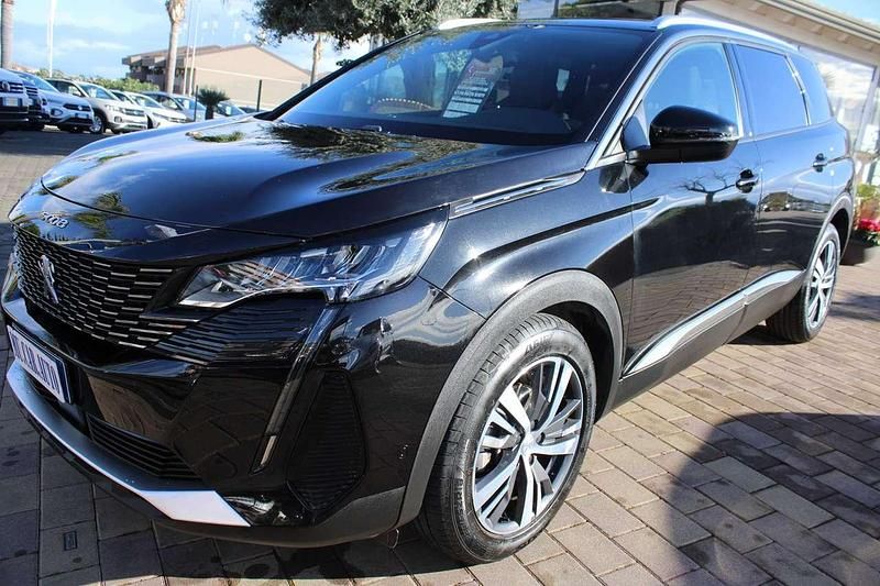 Usata Peugeot 5008 Allure 131 CV (96 kW) 2023 Nero SUV