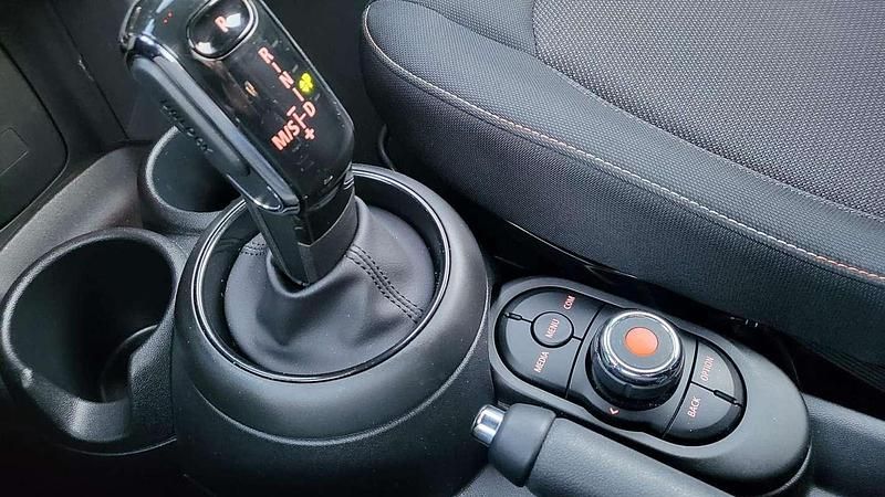 Usata Mini ONE Hype 102 CV (75 kW) 2019 Utilitaria