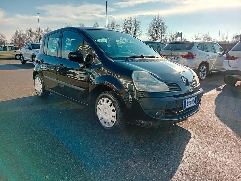 Usata Renault Modus 75 CV (55 kW) 2010 Nero Monovolume