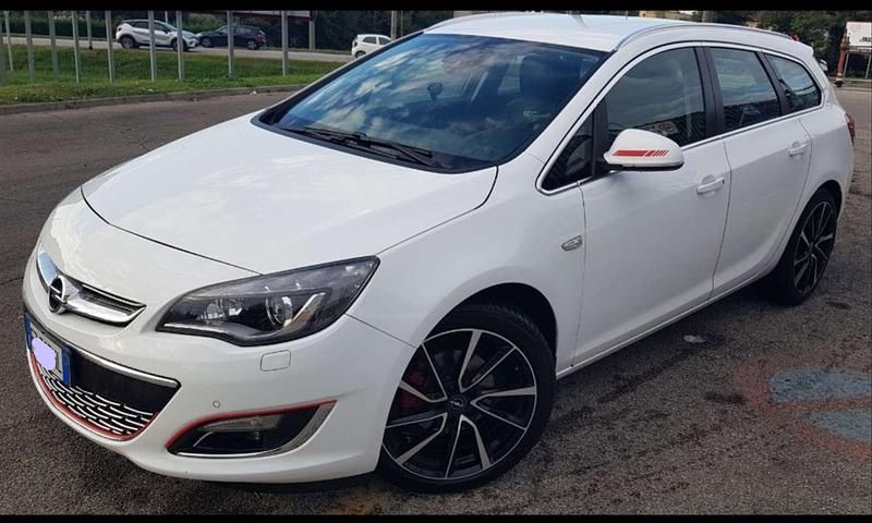 Usata Opel Astra S 136 CV (100 kW) 2015 Bianco Station wagon