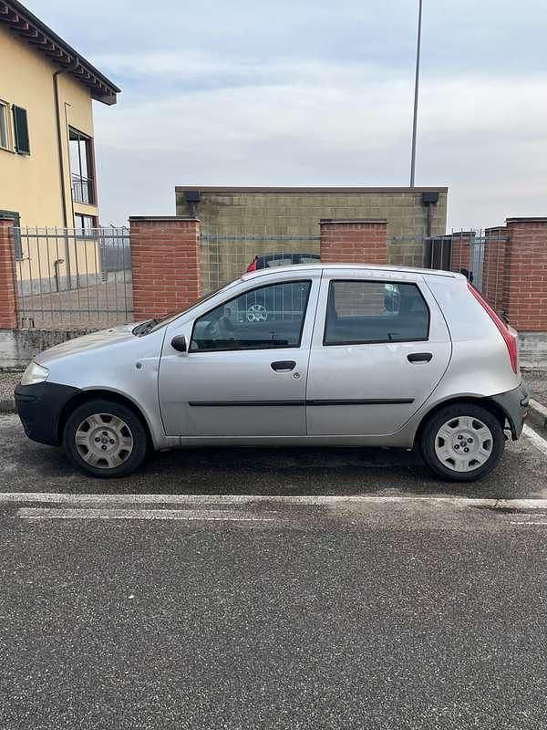 Occasion Fiat Punto 60 ch (44 kW) 2004 Argent Citadine