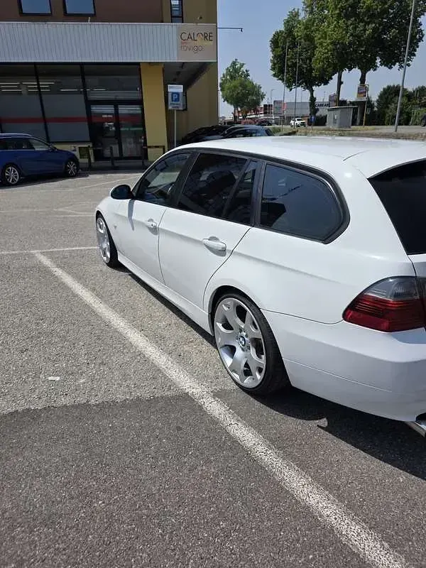 Usata BMW 320 177 CV (130 kW) 2007 Station wagon