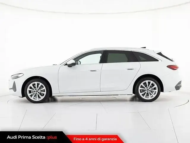 Usata Audi A5 Advanced 204 CV (150 kW) 2025 Bianco ghiaccio metallizzato Station wagon