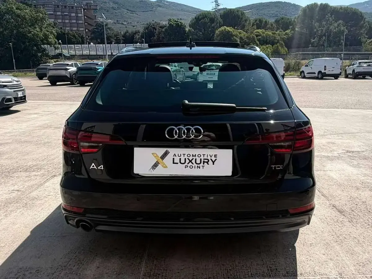 Usata Audi A4 S-Line 150 CV (110 kW) 2018 Nero Station wagon