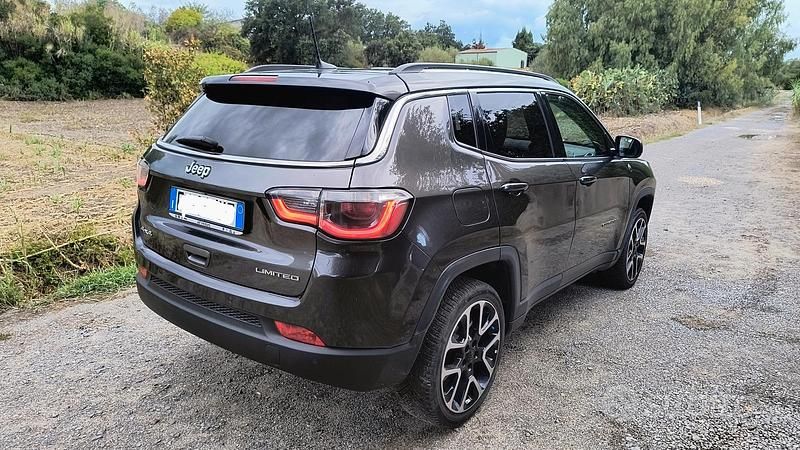 Usata Jeep Compass 140 CV (102 kW) 2017 Grigio SUV