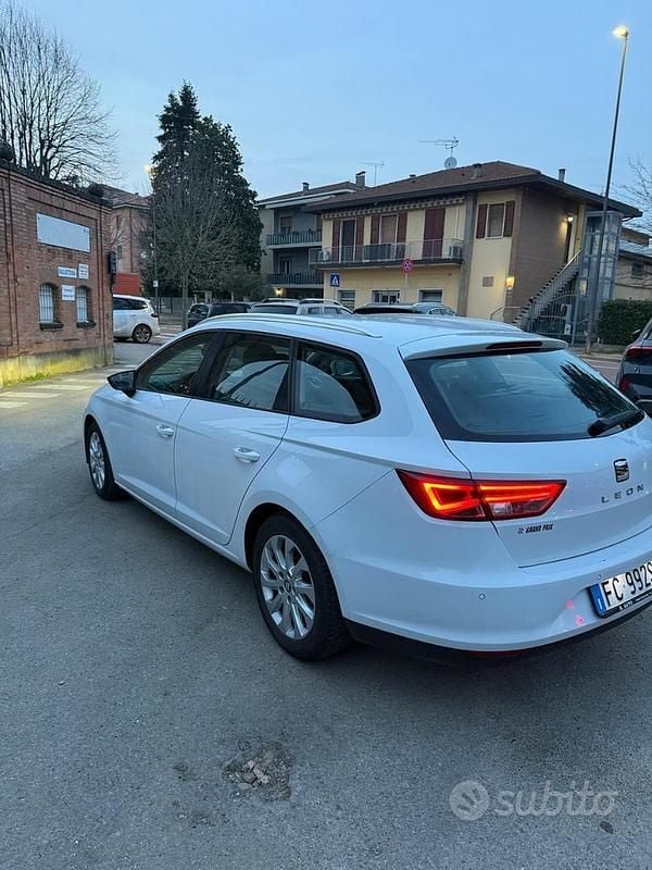 Usata Seat Leon 110 CV (80 kW) 2016 Bianco Station wagon
