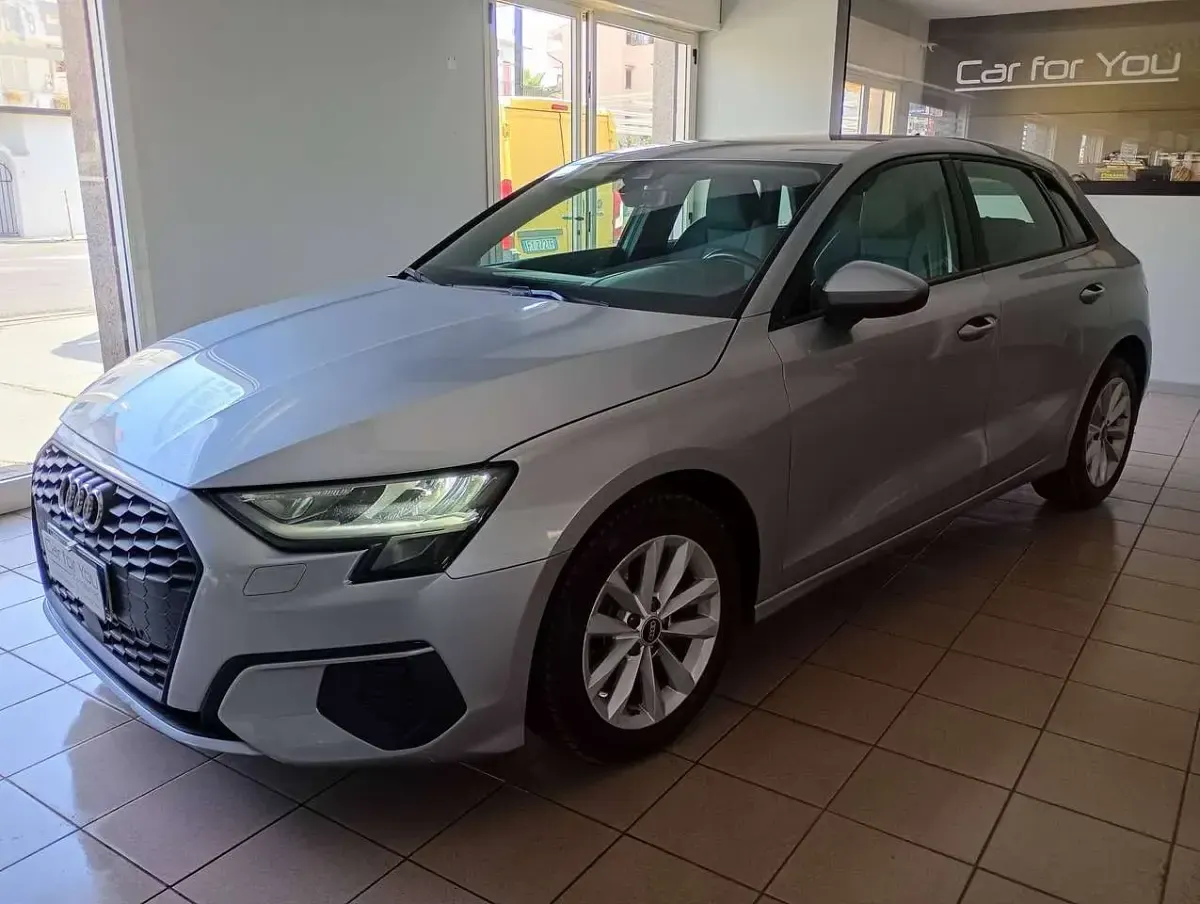 Usata Audi A3 S-Line 116 CV (85 kW) 2021 Argento Berlina