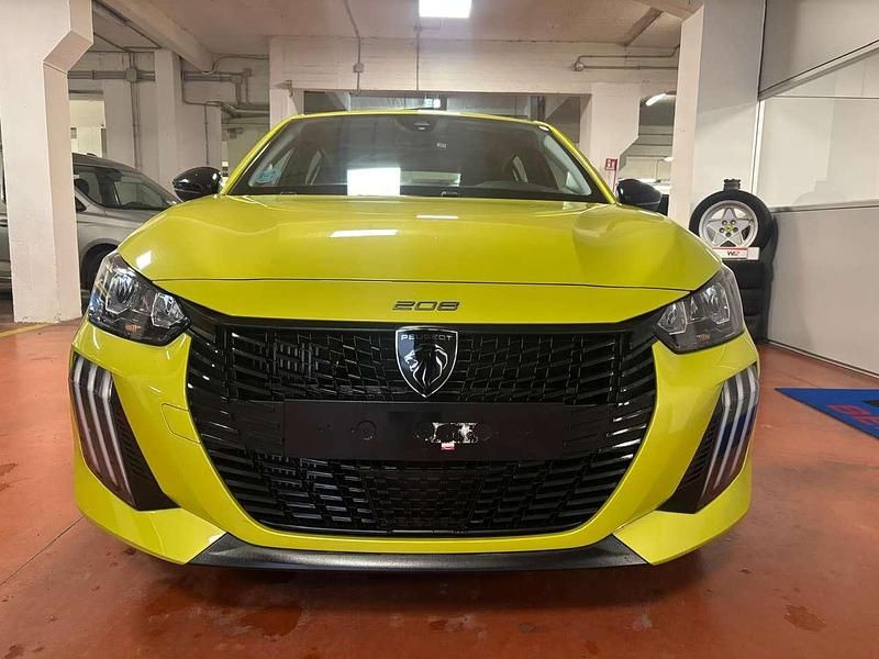 Usata Peugeot 208 Active 101 CV (74 kW) 2024 Giallo Utilitaria