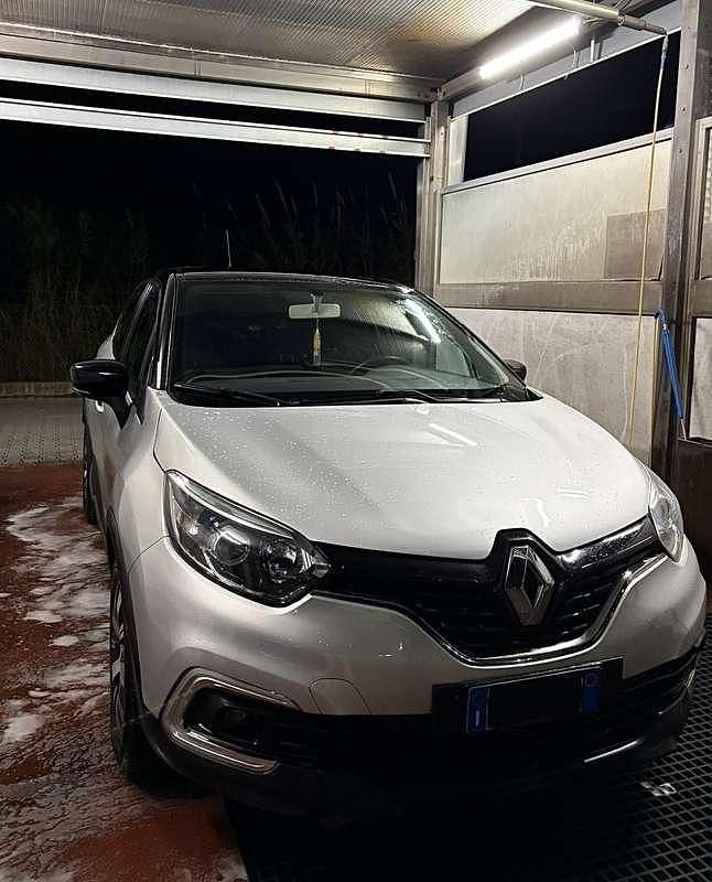 Usata Renault Captur 90 CV (66 kW) 2019 SUV