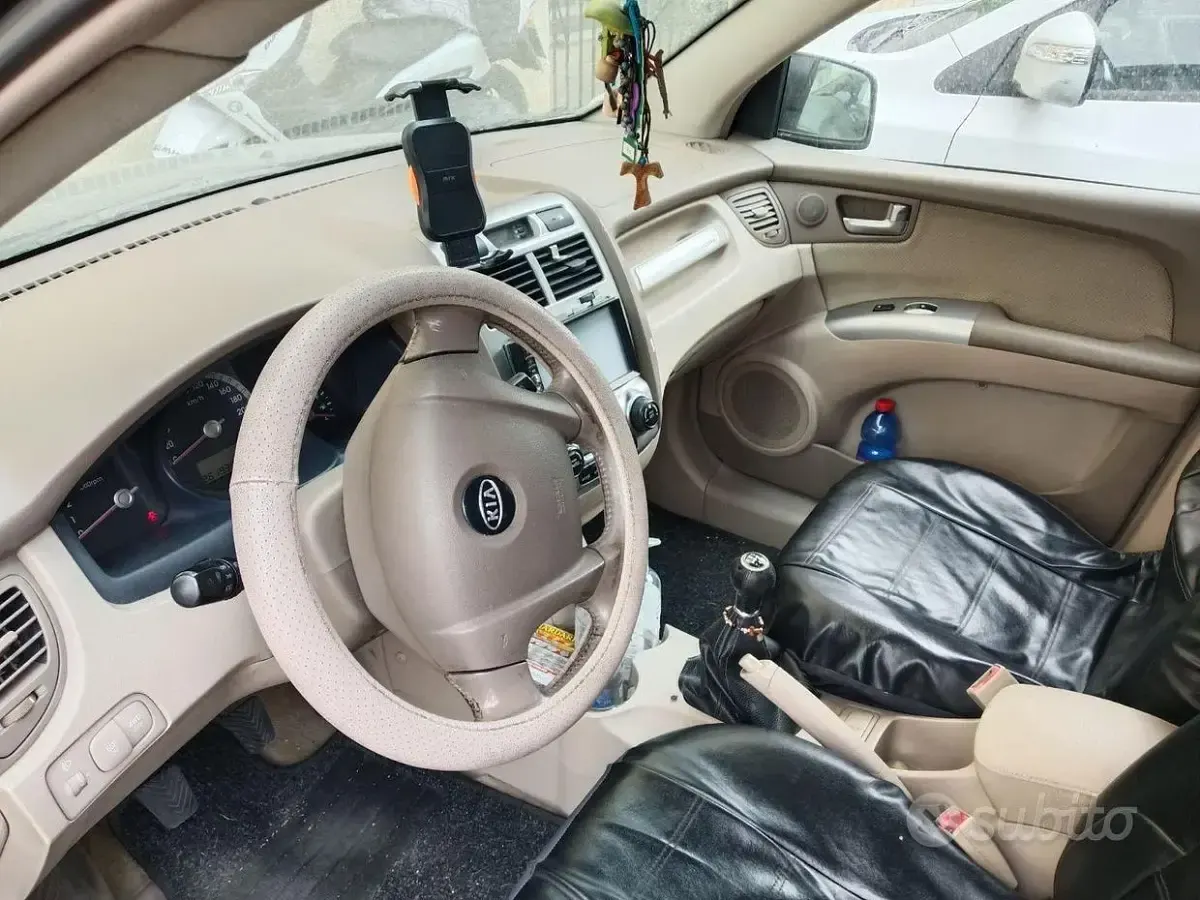 Usata Kia Sportage 140 CV (102 kW) 2005 Nero SUV