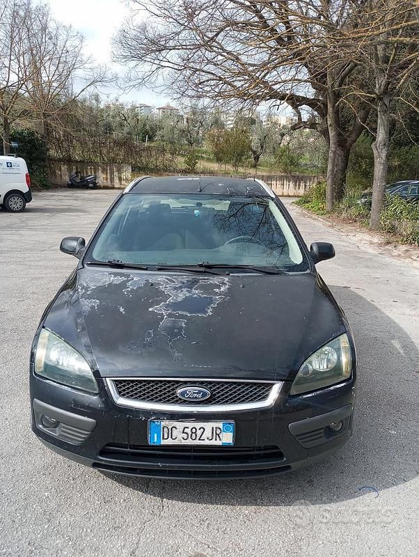 Usata Ford Focus 115 CV (84 kW) 2006 Nero Station wagon
