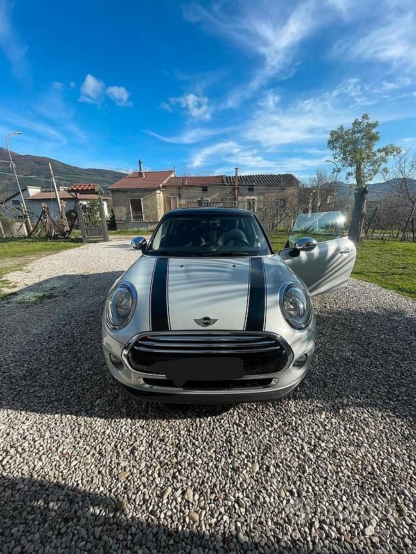 Usata Mini Cooper D 2016 Grigio Utilitaria