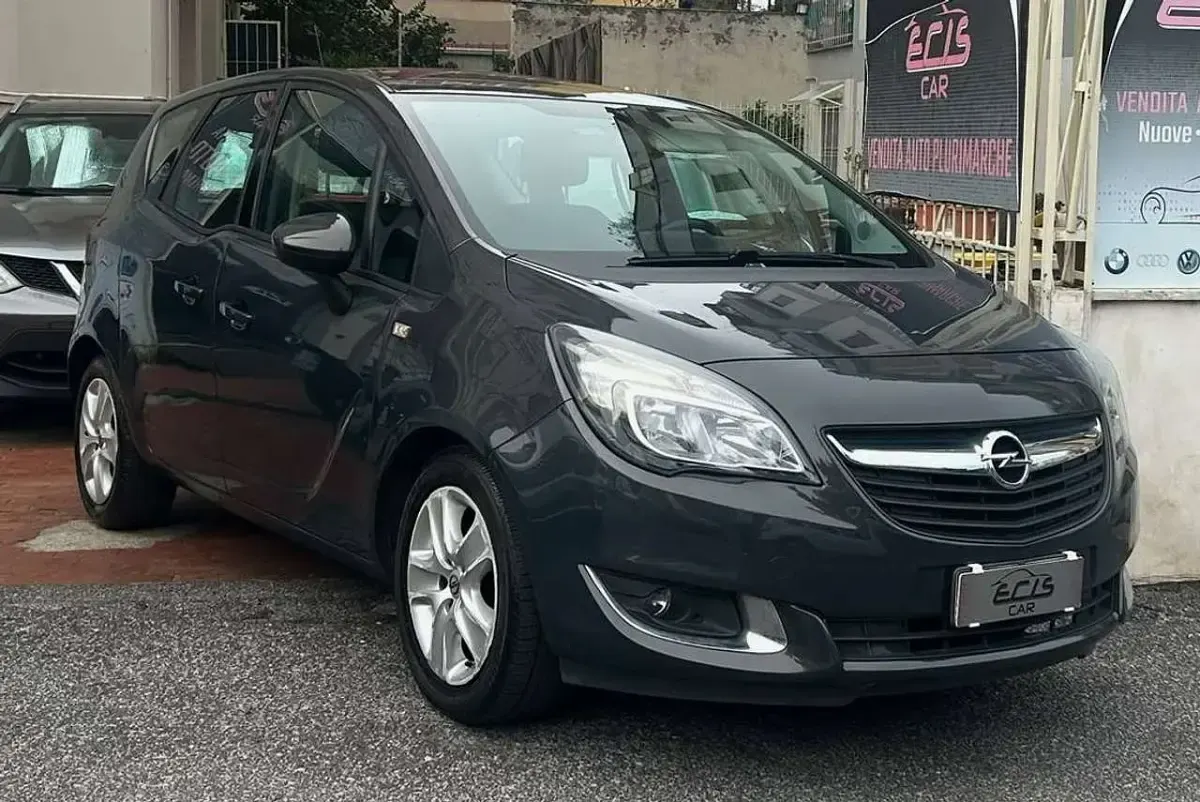 Usata Opel Meriva 101 CV (74 kW) 2016 Grigio Monovolume
