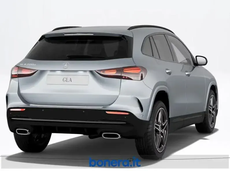 Nuova Mercedes GLA200 AMG line 149 CV (109 kW) 2026 Argento SUV