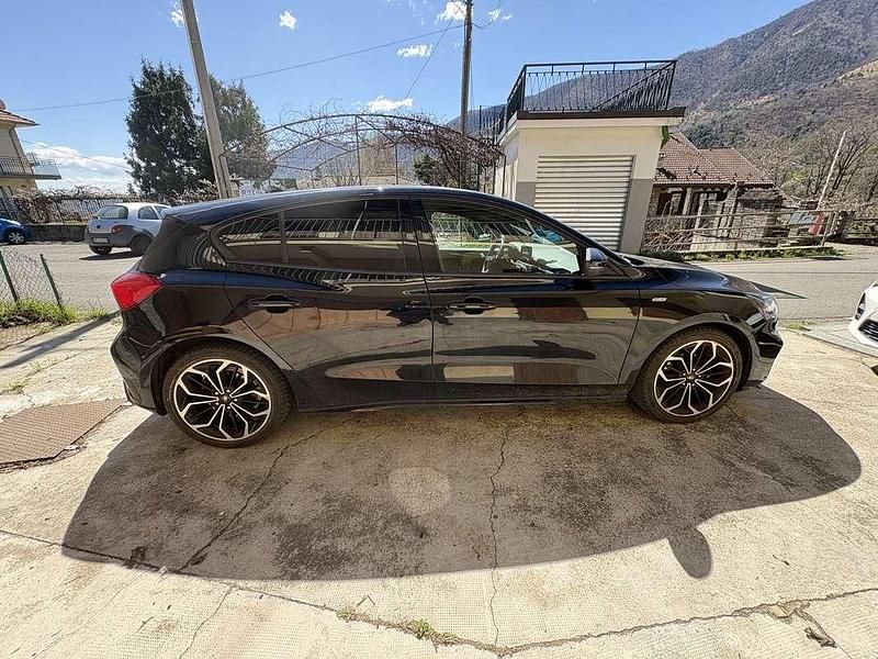 Usata Ford Focus ST-Line 125 CV (91 kW) 2022 Berlina