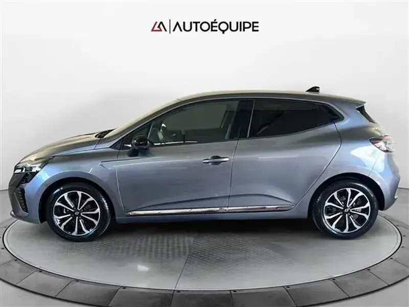 Usata Renault Clio Techno 2025 Grigio scuro Utilitaria