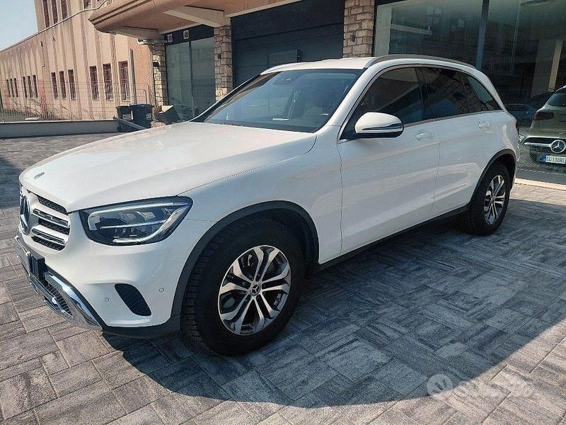 Begagnad Mercedes GLC220 Executive 194 HK (142 kW) 2021 Vit SUV