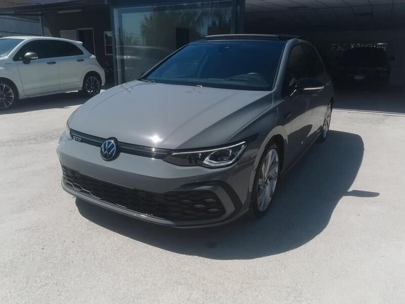 Grigio Usata 2024 VW Golf VIII GTD Tre volumi | 34.990 € (Buon prezzo) - Immagine 1/4