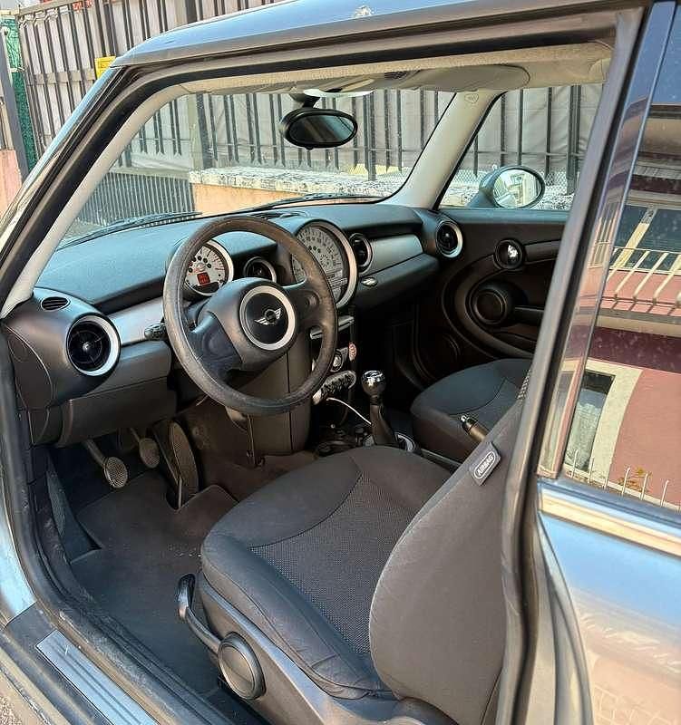 Usata Mini ONE 75 CV (55 kW) 2010 Grigio Utilitaria
