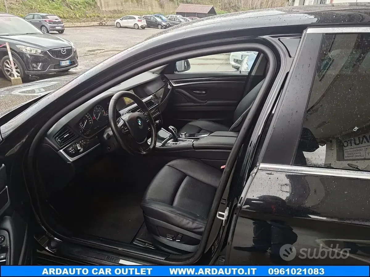 Usata BMW 520 184 CV (135 kW) 2013 Nero Station wagon