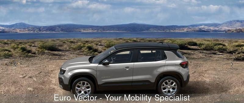 Nuova Jeep Avenger Altitude 101 CV (74 kW) 2025 Grigio SUV