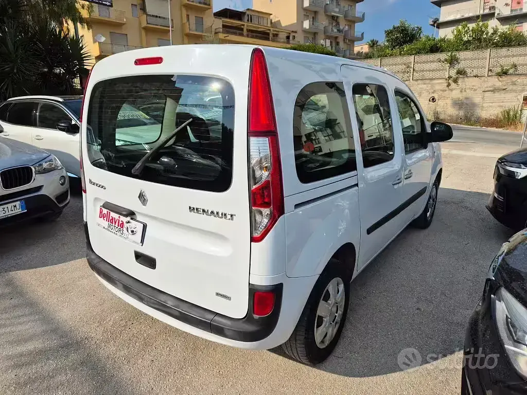 Usata Renault Kangoo 75 CV (55 kW) 2016 Bianco Monovolume