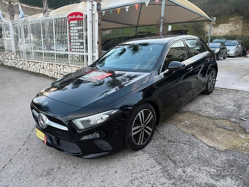 Usata Mercedes A180 Executive 115 CV (84 kW) 2019 Nero Berlina