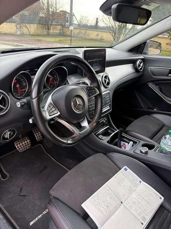 Usata 2017 Mercedes CLA200 Business Berlina | 16.500 € (Super prezzo) - Immagine 1/4