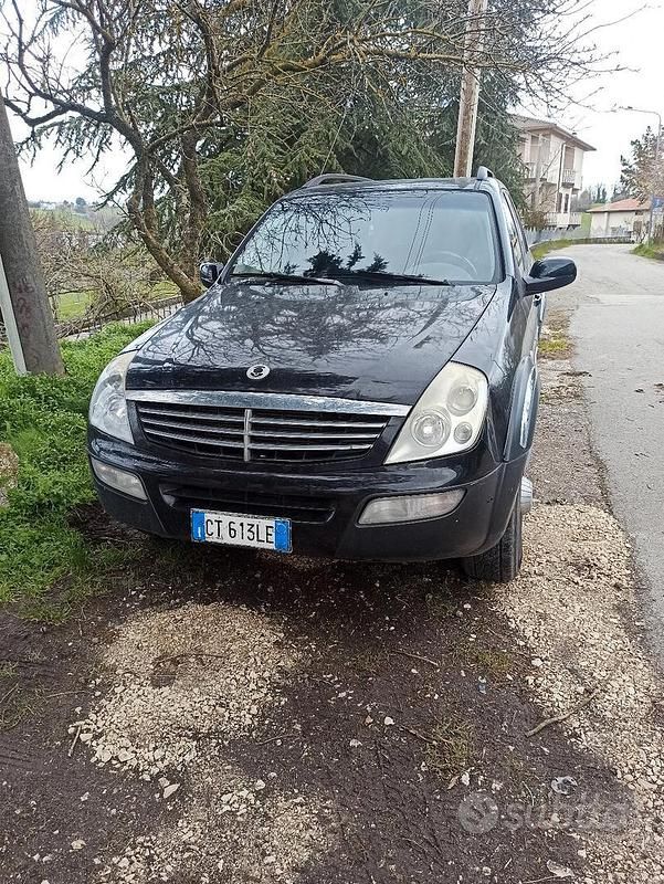 Usata Ssangyong (KGM) Rexton 2006 Nero SUV