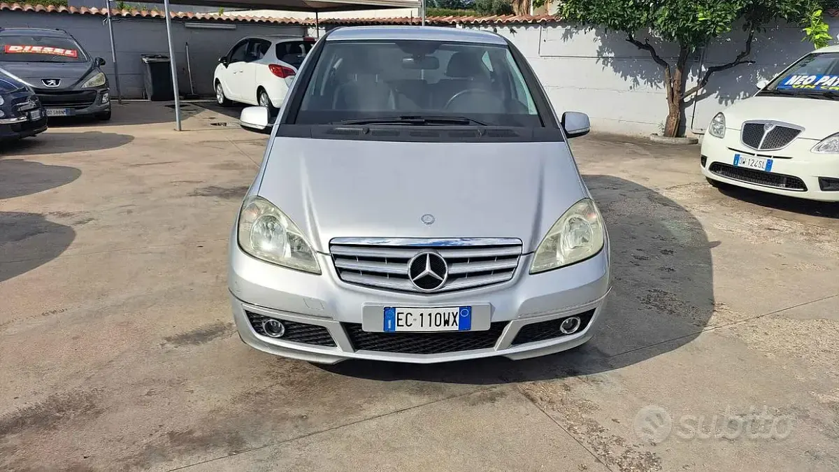 Usata Mercedes A150 Avantgarde 95 CV (69 kW) 2010 Grigio Coupé
